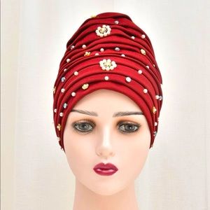 Faux peal decor hat